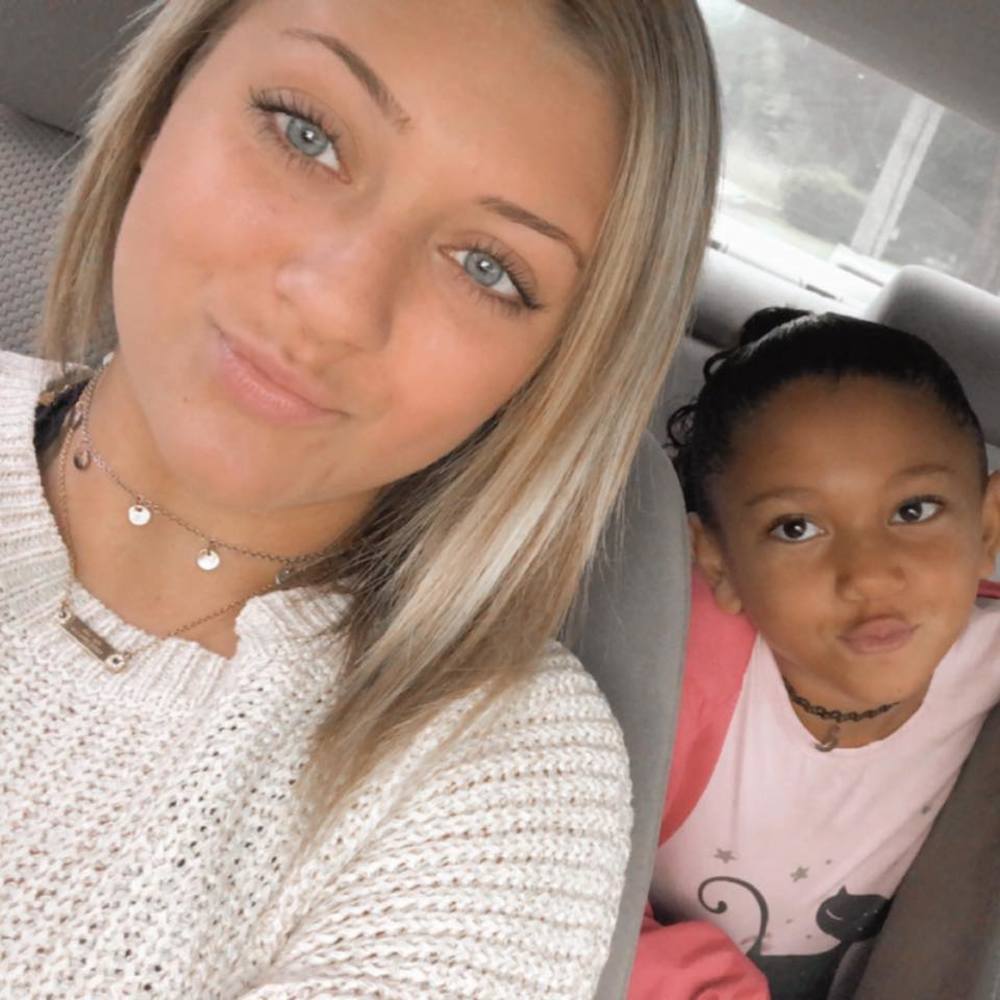 Meet your Posher, Caitlin